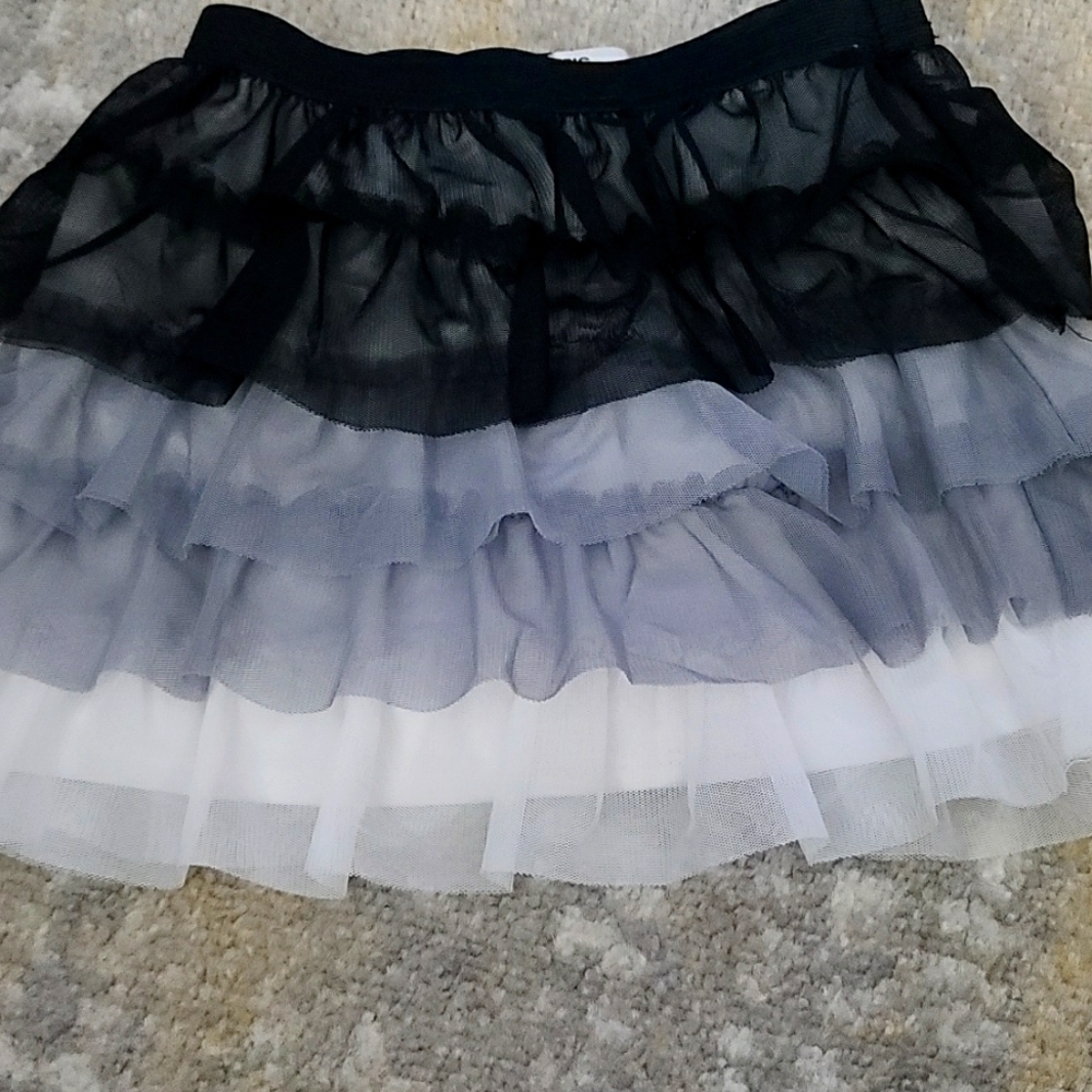 Ruffle Skirt by Epic Threads Size 6
